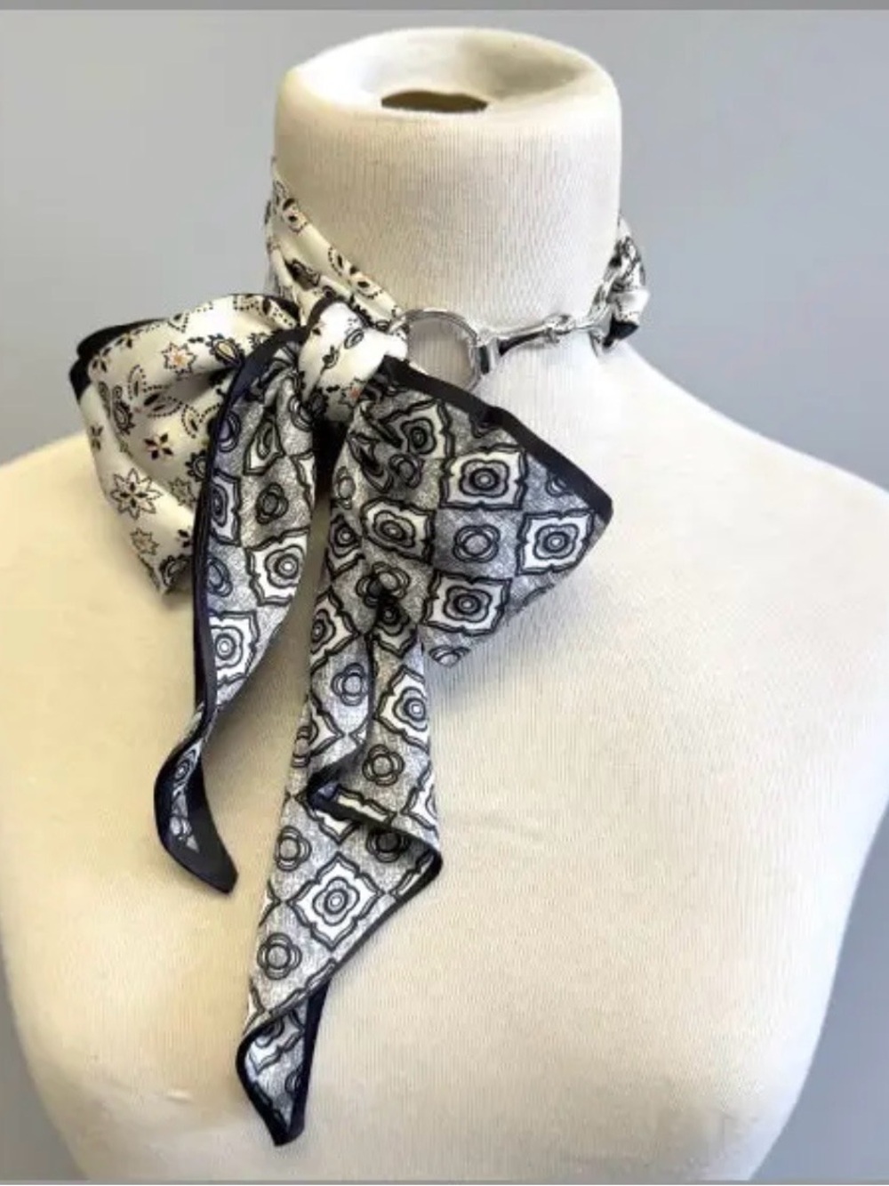 Horse bit buckle gold tone Silk-Look Black & White Patterned Neckerchief Scarf